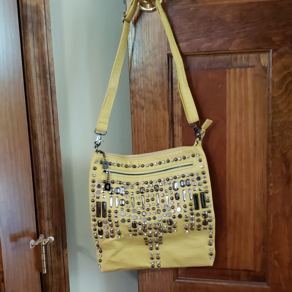Yellow studded Convertable bag - Picture 6 of 8